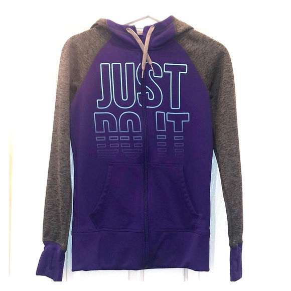 nike zip up sweatshirt